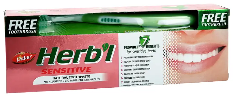 Зубная паста для чувствительных зубов 150г DABUR HERBAL+зубная щетка - Добрая аптека